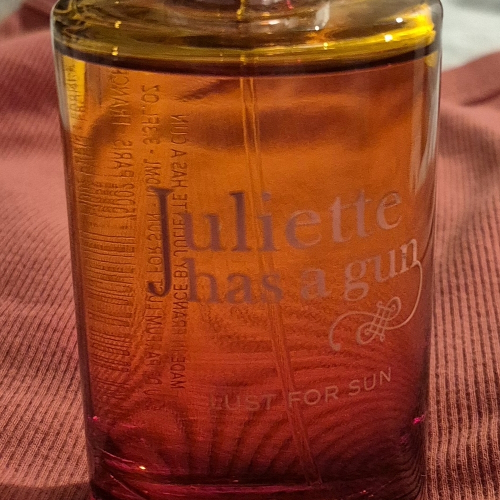 Juliette Has a Gun Lust for Sun